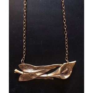16” Calla Lily Necklace